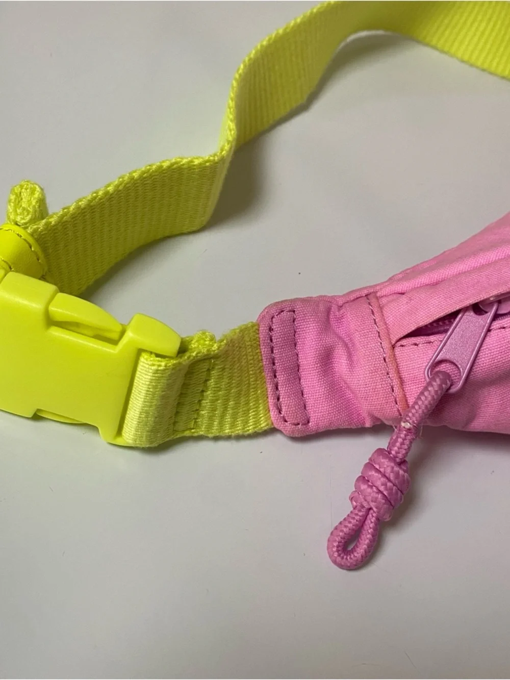 J Crew Kids Fanny Pack One Size Neon Pink Yellow Buckle Belt Bag